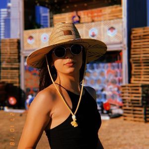 Meet your Posher, Bárbara